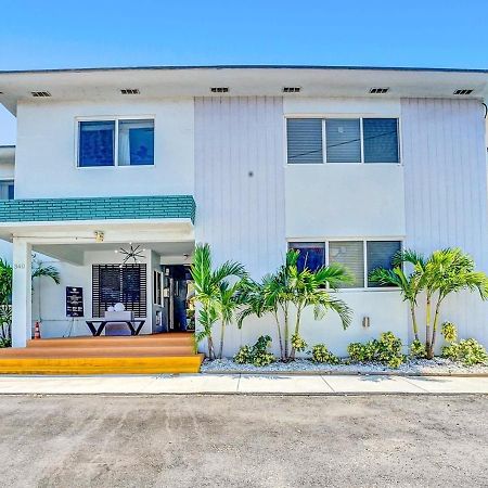 Walk To Dania Beach Christmas Getaway Pool Exterior foto