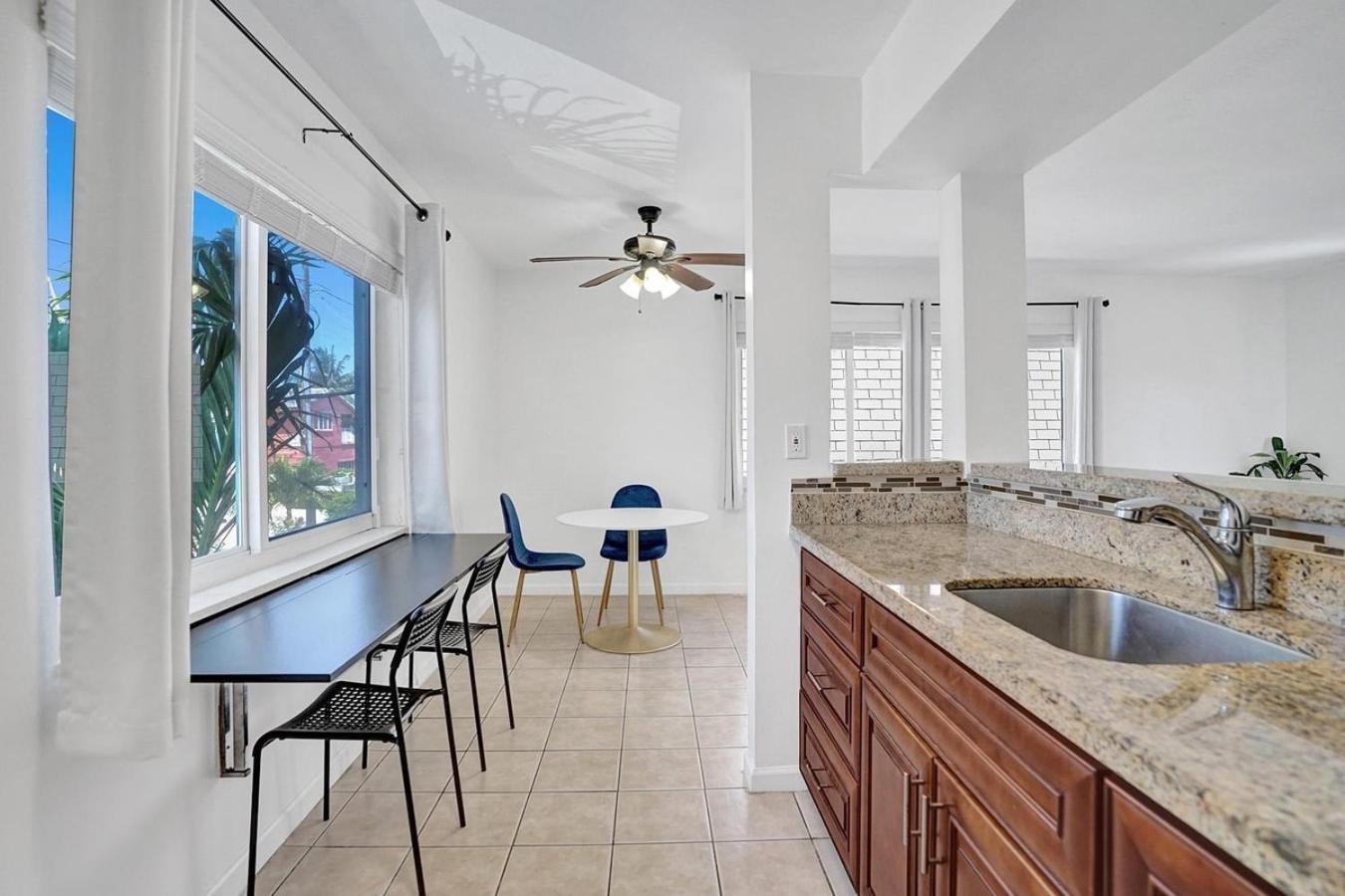 Walk To Dania Beach Christmas Getaway Pool Exterior foto